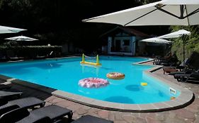 Agriturismo Villa Paradiso - Appartamenti Con Piscina